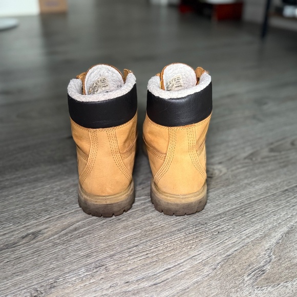 Timberland Women's Winter Boots - W9 - Picture 3 of 6